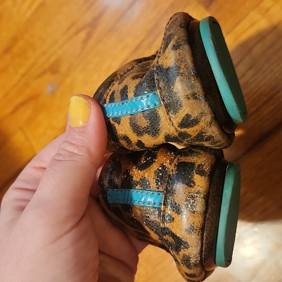 Leopard Tieks - Picture 4 of 6